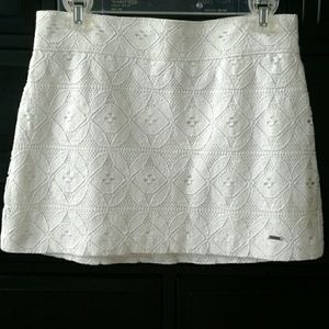 🌻 NWOT Hollister Lace Mini Skirt 🌻